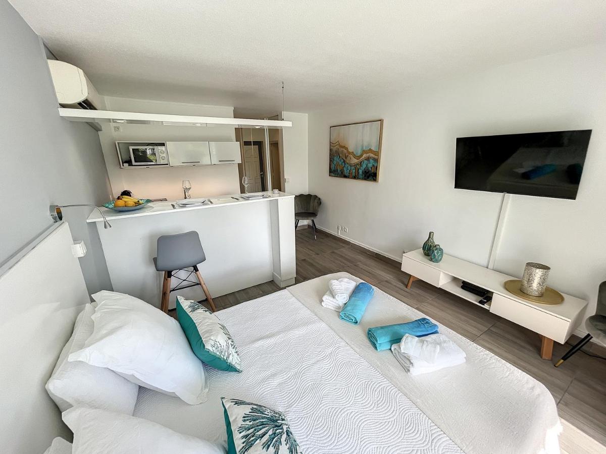 Blue Paradise Studio Avec Acces Privatif Plage Le Gosier  Extérieur photo